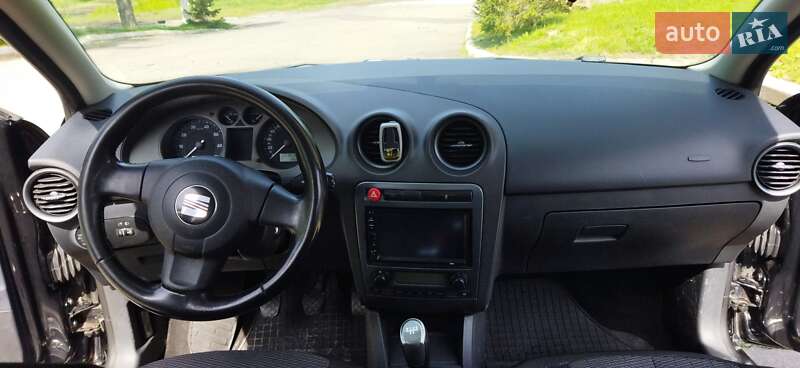 Хэтчбек SEAT Ibiza 2008 в Тальном