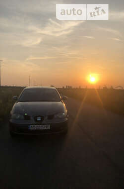 Хэтчбек SEAT Ibiza 2005 в Иршаве