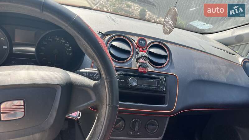 Хетчбек SEAT Ibiza 2010 в Києві