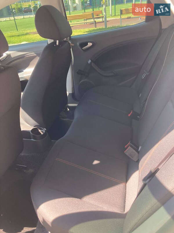 Хетчбек SEAT Ibiza 2011 в Києві