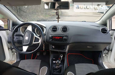 Хэтчбек SEAT Ibiza 2011 в 