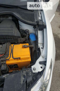 Хэтчбек SEAT Ibiza 2011 в 