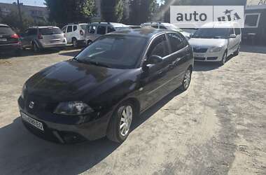 Хетчбек SEAT Ibiza 2007 в Рівному