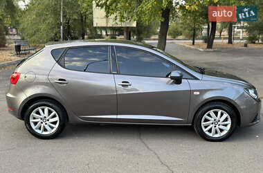 Хетчбек SEAT Ibiza 2015 в Кривому Розі