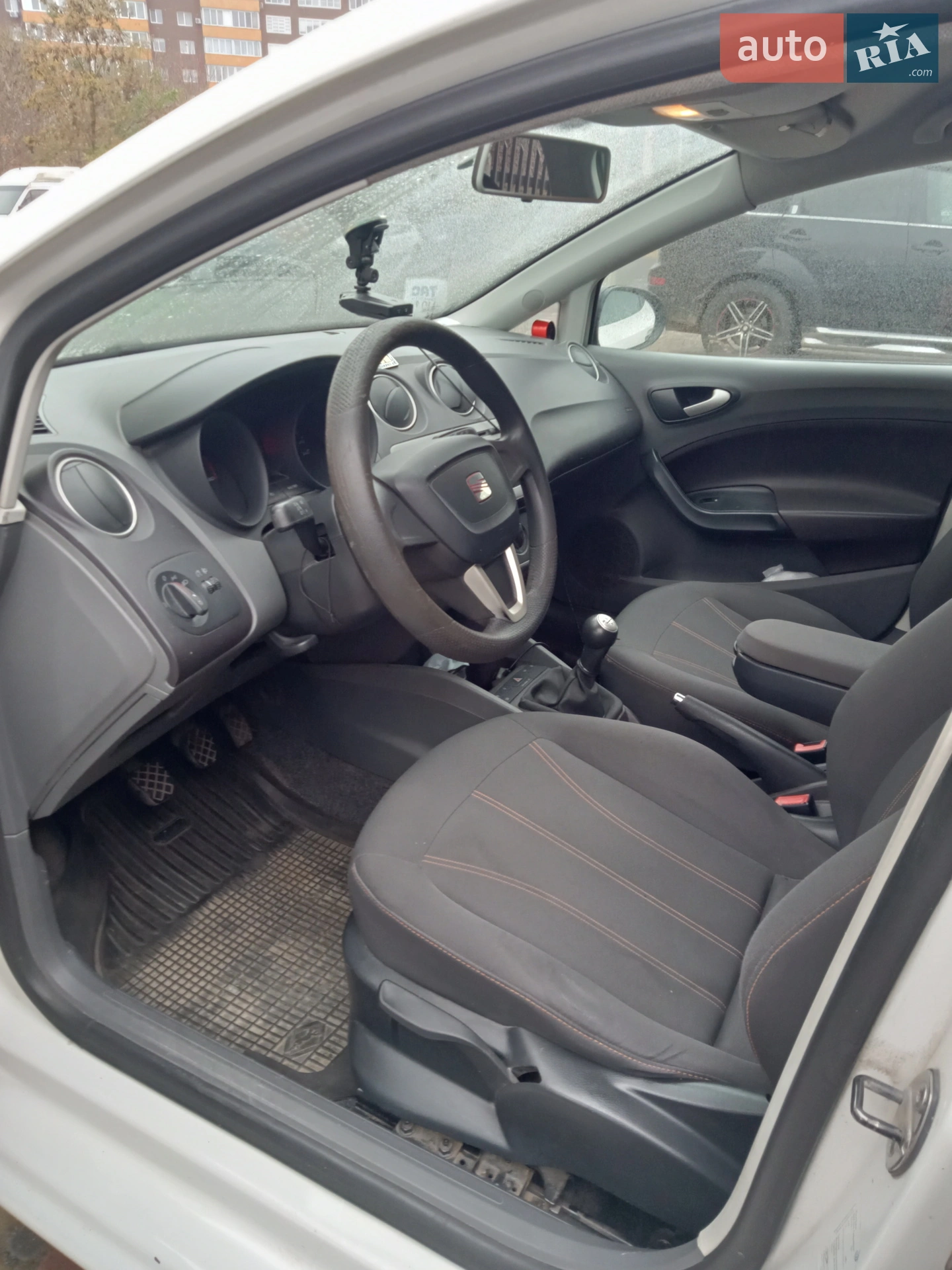2010 SEAT Ibiza - мініатюра 3