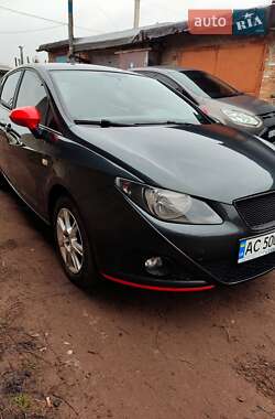 Хэтчбек SEAT Ibiza 2011 в Нововолынске