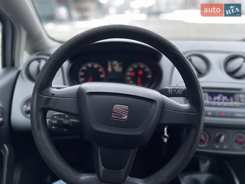 Хетчбек SEAT Ibiza 2013 в Києві