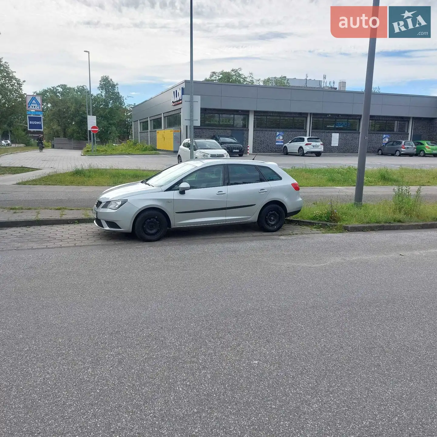2013 SEAT Ibiza - мініатюра 4