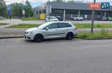 Хэтчбек SEAT Ibiza 2013 в 
