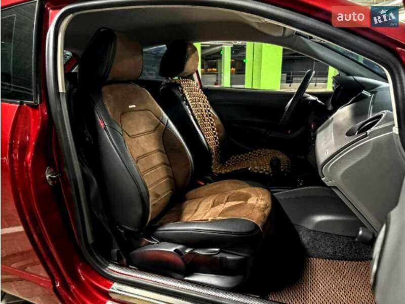 Хетчбек SEAT Ibiza 2011 в Києві