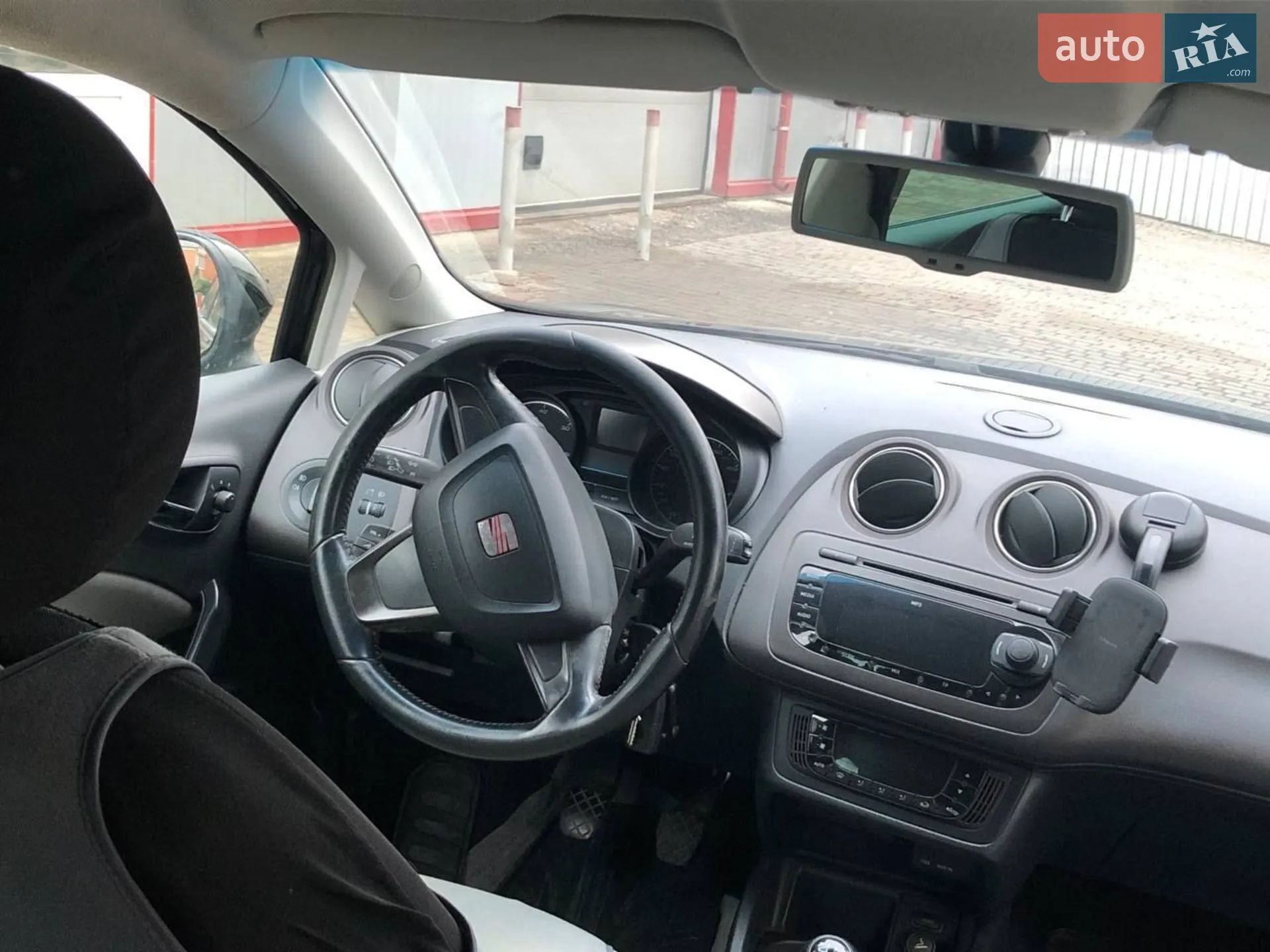 2012 SEAT Ibiza - мініатюра 10