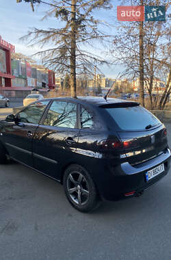 Хэтчбек SEAT Ibiza 2007 в Чайках