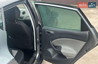 Хэтчбек SEAT Ibiza 2012 в 