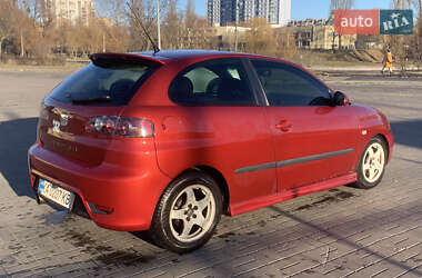 Хэтчбек SEAT Ibiza 2008 в Киеве