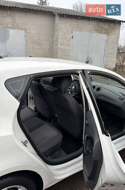 Хэтчбек SEAT Ibiza 2010 в 