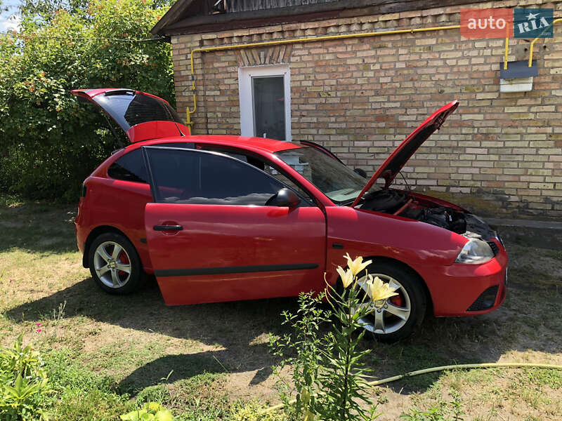 Хетчбек SEAT Ibiza 2007 в Києві