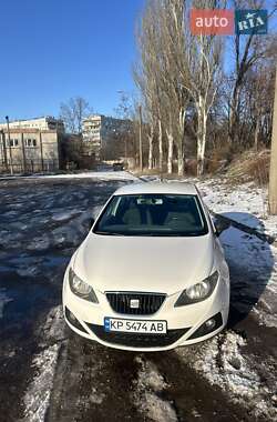 Хэтчбек SEAT Ibiza 2010 в Запорожье