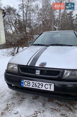 Хэтчбек SEAT Ibiza 1994 в Новой Басане