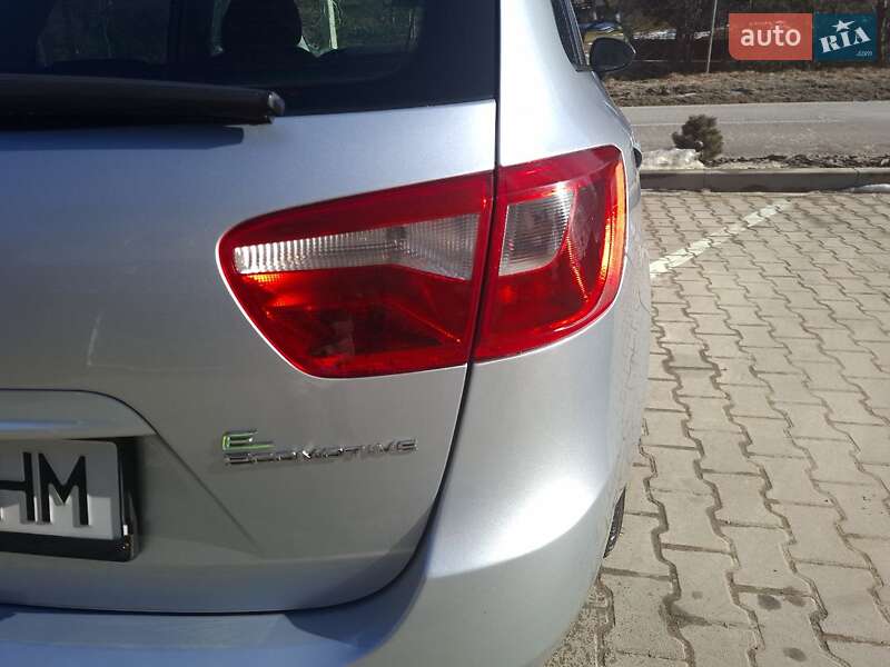 Хэтчбек SEAT Ibiza 2010 в Дрогобыче