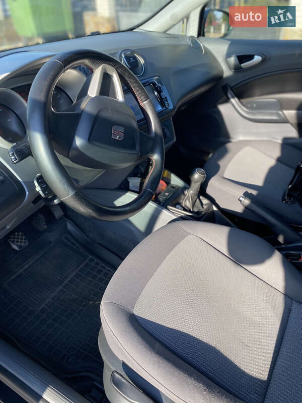 Універсал SEAT Ibiza 2011 в Звягелі