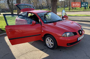 Хэтчбек SEAT Ibiza 2004 в 