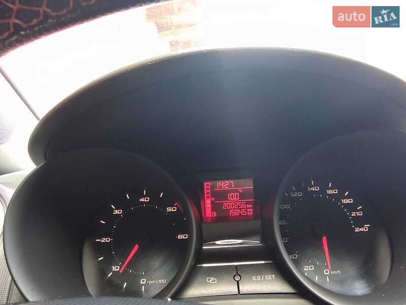 Хэтчбек SEAT Ibiza 2010 в Каменке