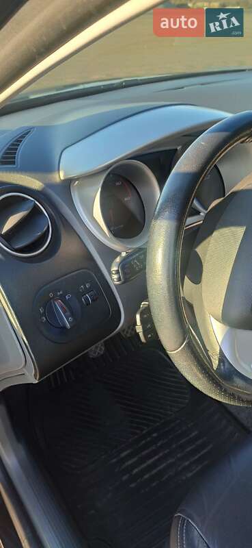 Хетчбек SEAT Ibiza 2011 в Рівному