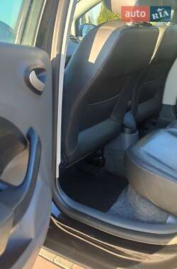 Хэтчбек SEAT Ibiza 2011 в 