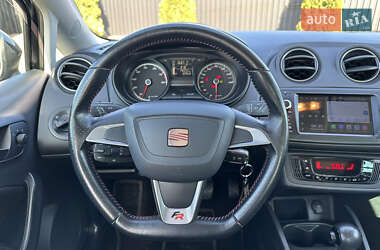 Хэтчбек SEAT Ibiza 2012 в 