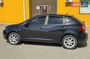 Хэтчбек SEAT Ibiza 2010 в 