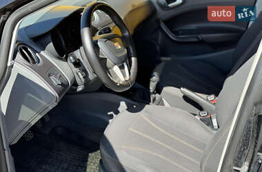 Хэтчбек SEAT Ibiza 2010 в 