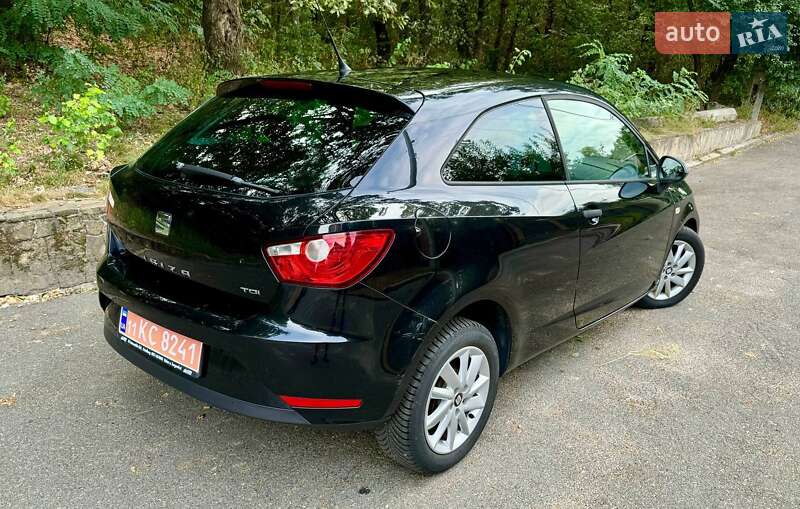 Хэтчбек SEAT Ibiza 2014 в Киеве