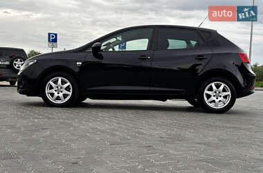 Хэтчбек SEAT Ibiza 2011 в 