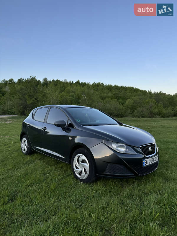 Хетчбек SEAT Ibiza 2011 в Мукачевому