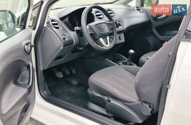 Хетчбек SEAT Ibiza 2011 в 