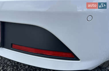 Хэтчбек SEAT Ibiza 2011 в 