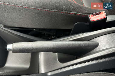Хэтчбек SEAT Ibiza 2011 в 