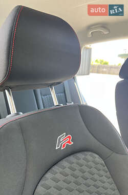 Хэтчбек SEAT Ibiza 2010 в 