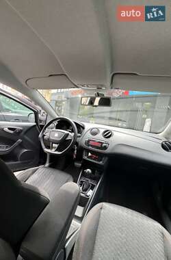 Хэтчбек SEAT Ibiza 2010 в 