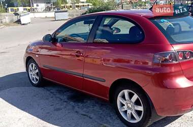 Хетчбек SEAT Ibiza 2007 в 