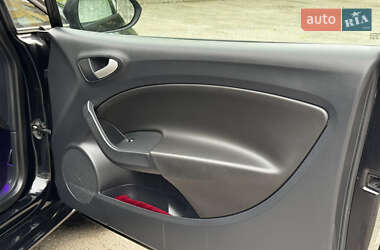Хэтчбек SEAT Ibiza 2012 в 