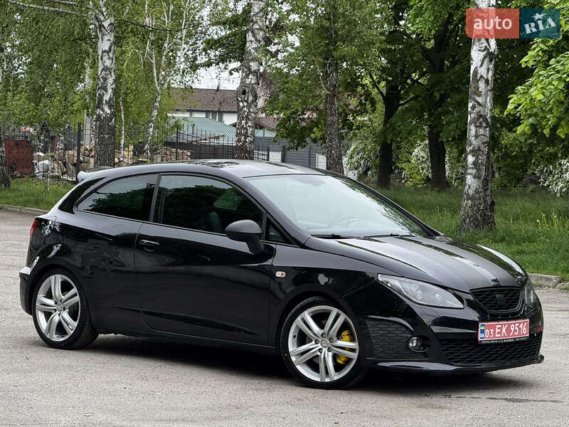 Хэтчбек SEAT Ibiza 2012 в 