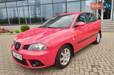 Хетчбек SEAT Ibiza 2006 в 