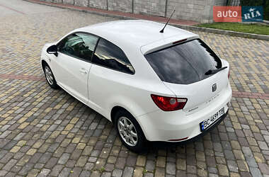 Хэтчбек SEAT Ibiza 2010 в 