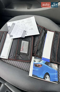Хэтчбек SEAT Ibiza 2010 в 