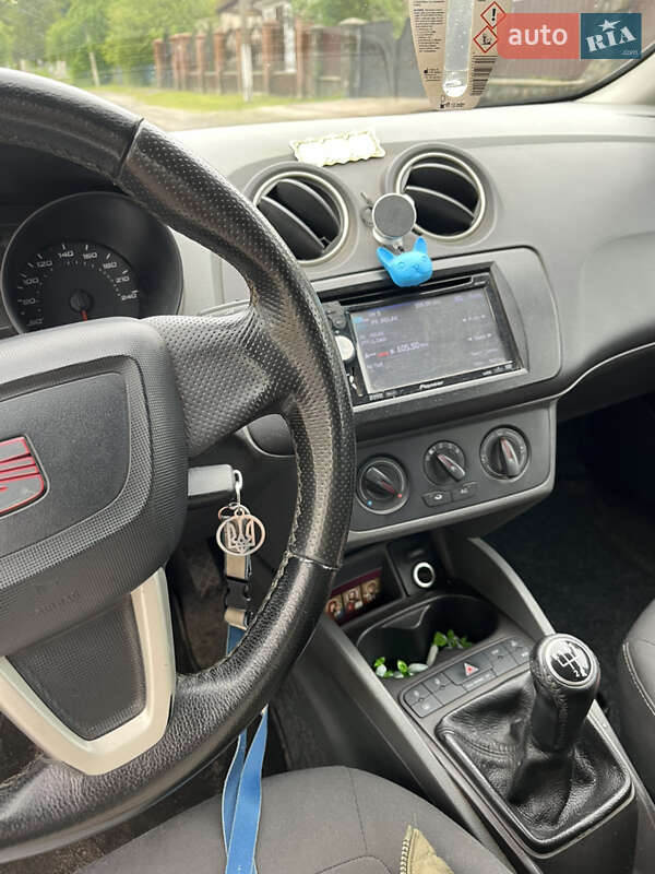 Хетчбек SEAT Ibiza 2011 в Луцьку
