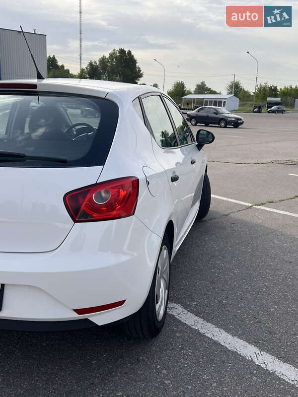 Хэтчбек SEAT Ibiza 2013 в Кременчуге фото 8 Хэтчбек SEAT Ibiza 2013 в Кременчуге