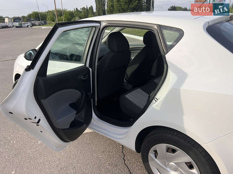 Хэтчбек SEAT Ibiza 2013 в Кременчуге фото 14 Хэтчбек SEAT Ibiza 2013 в Кременчуге
