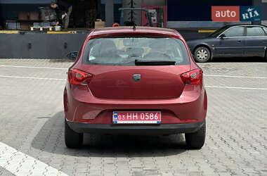 Хэтчбек SEAT Ibiza 2011 в 