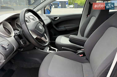 Хэтчбек SEAT Ibiza 2011 в 